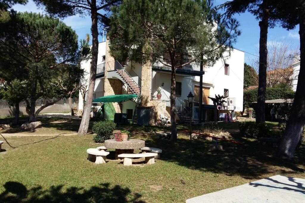 Apartamento Al Lado De La Playa Con Parking Y Jardin Платья-де-Аро Экстерьер фото